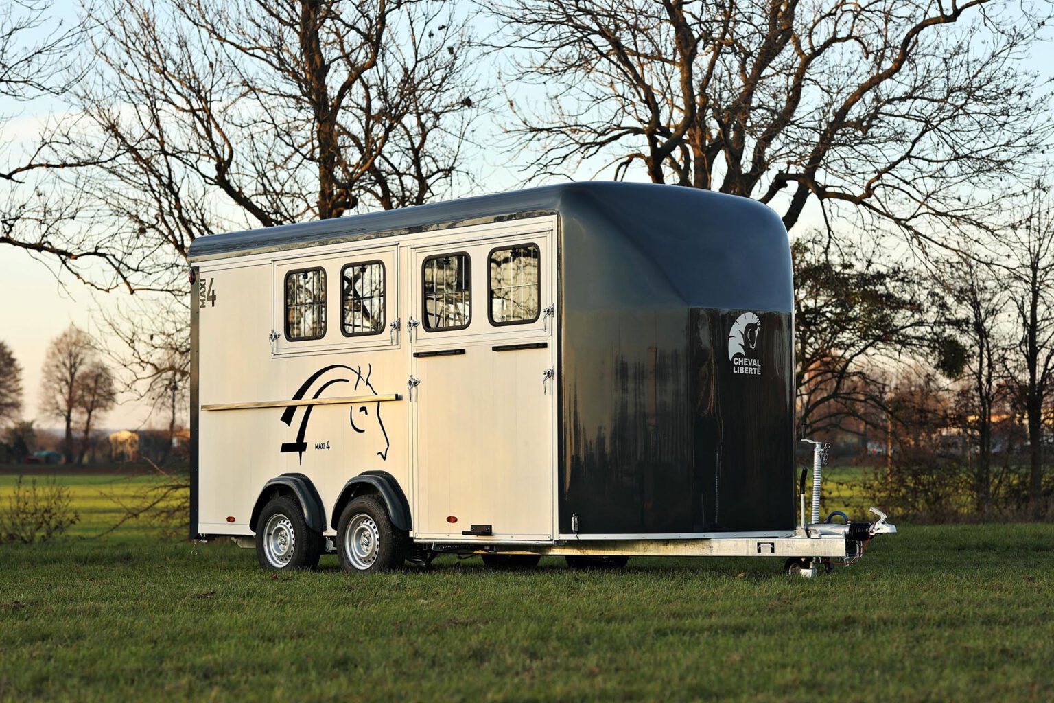 Cheval Liberté Optimax (Maxi 4) · Anhaenger Engler